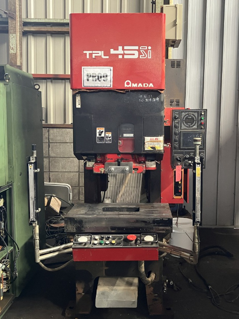 209936 プレス アマダ 2007 TPL-45SIの写真1