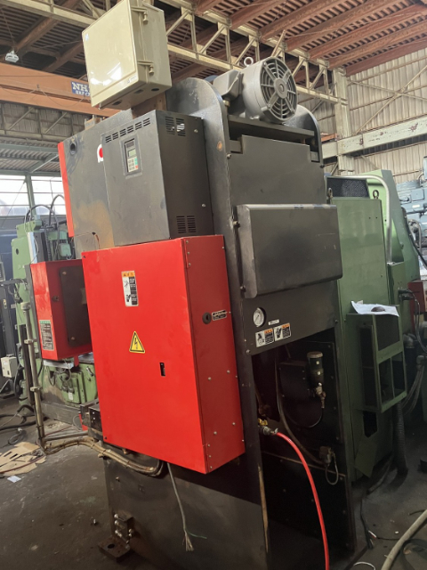 209936 プレス アマダ 2007 TPL-45SIの写真3