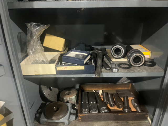 209982 万能工具研削盤 牧野フライス 1991 C-40の写真8