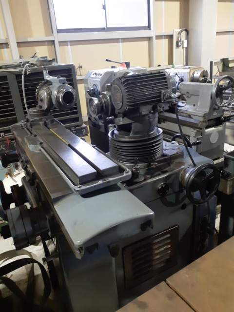 209983 万能工具研削盤 牧野フライス 1989 C-40の写真2