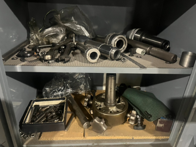 209983 万能工具研削盤 牧野フライス 1989 C-40の写真7