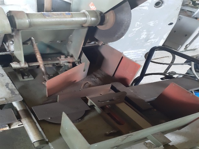 209990 高速切断機 昭和機械 2007 SK-4Sの写真3