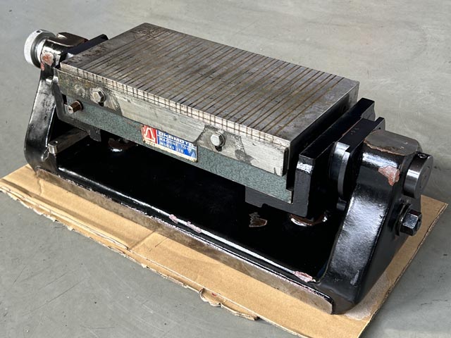 210549 可傾式永磁チャック 岡本  PFA-125x250の写真4