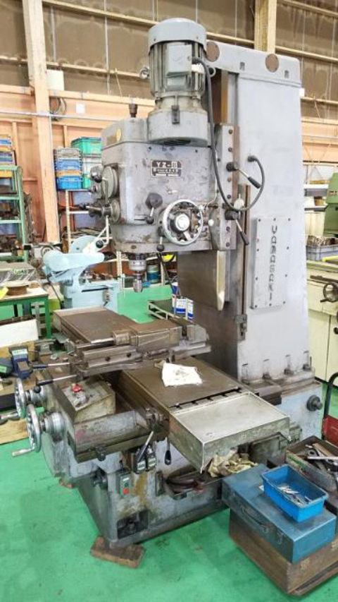 212021 立中ぐりフライス盤 山崎技研 1978 YZ-8の写真2