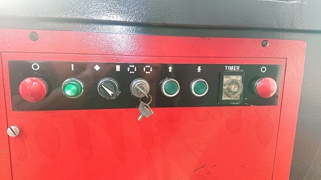 214077 コーナーシャー アマダ 1993 CSHW-220の写真8