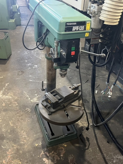 214681 卓上ボール盤 東芝 2004 DPN-13Bの写真1