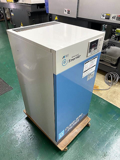 215245 スクリューコンプレッサー アネスト岩田 2013 SLP-22EEの写真3