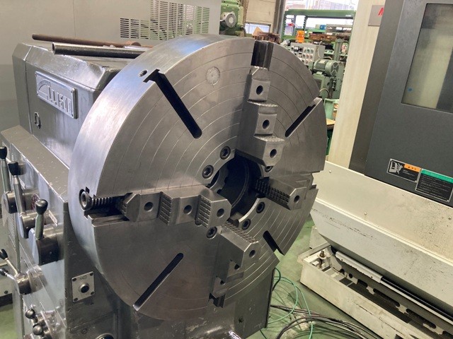 215835 切落付旋盤 中部工機 1997 CLL-1500の写真5