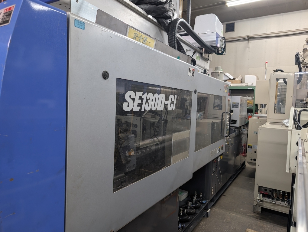 216127 射出成形機 住友 2004 SE130D-C1 C250Mの写真1