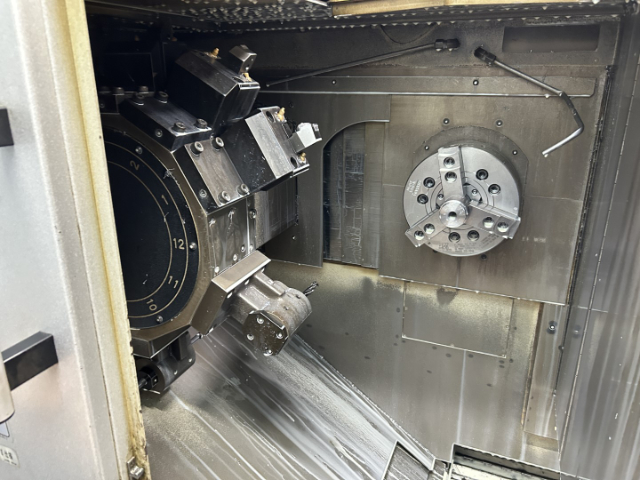 216144 NC旋盤 オークマ 2012 2SP-250Hの写真2
