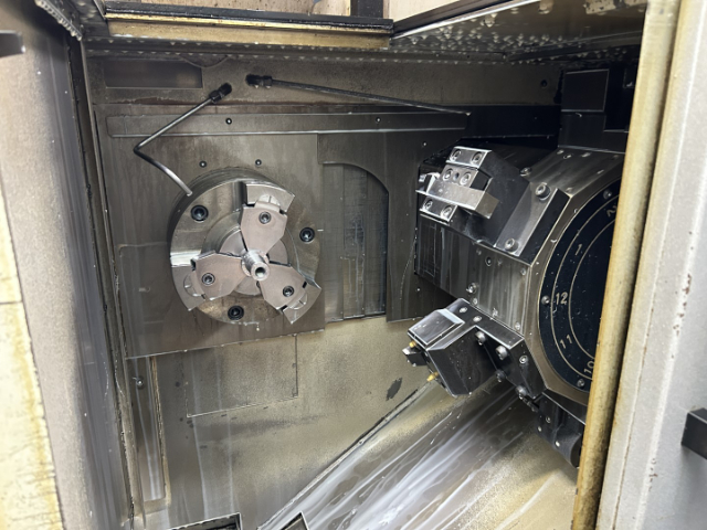 216144 NC旋盤 オークマ 2012 2SP-250Hの写真3