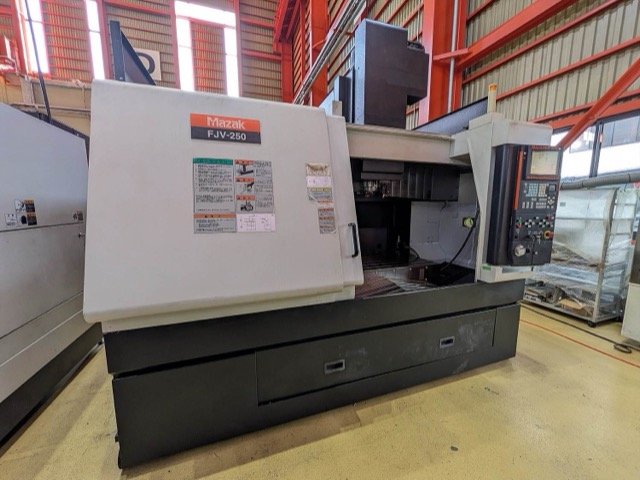 216287 立型マシニングセンタ ヤマザキマザック 2008 FJV-250の写真01