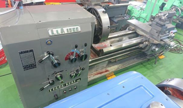 217899 旋盤 中部工機 1985 LLA-1500の写真2
