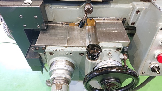 217901 ジグ中ぐりフライス盤 牧野フライス 1988 KVJP-55の写真6