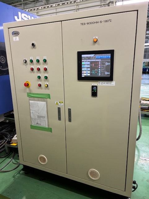 217916 金型温調機 REIKEN 2018 TES-W300HH-S180の写真1