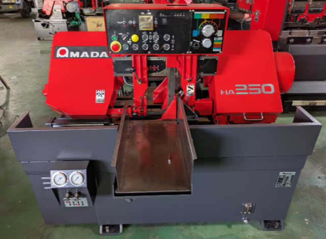 218259 バンドソー アマダ 1995 HA-250Bの写真1