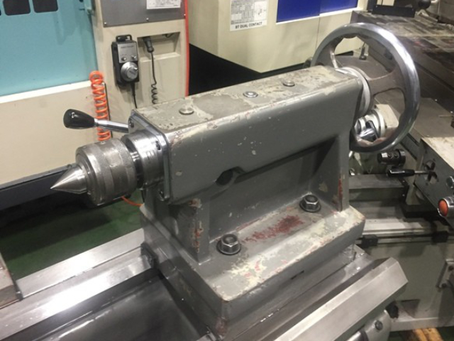 218733 切落付旋盤 中部工機 1986 LLA-1500の写真10