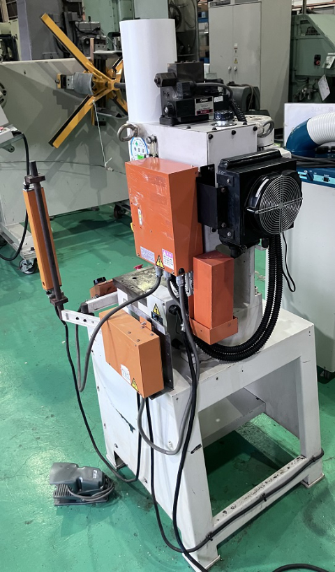 219080 C型油圧プレス JAM 1999 HYP305Sの写真2