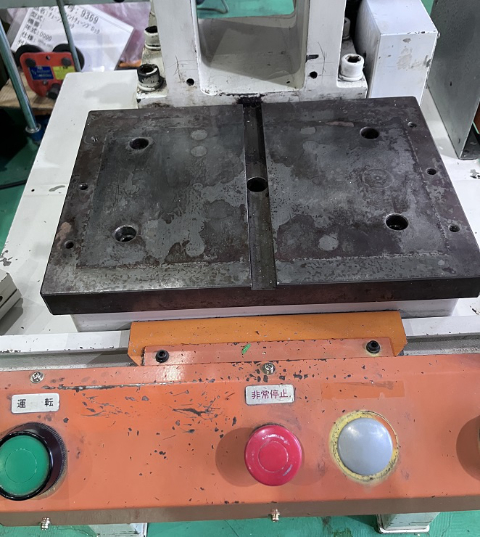 219080 C型油圧プレス JAM 1999 HYP305Sの写真4