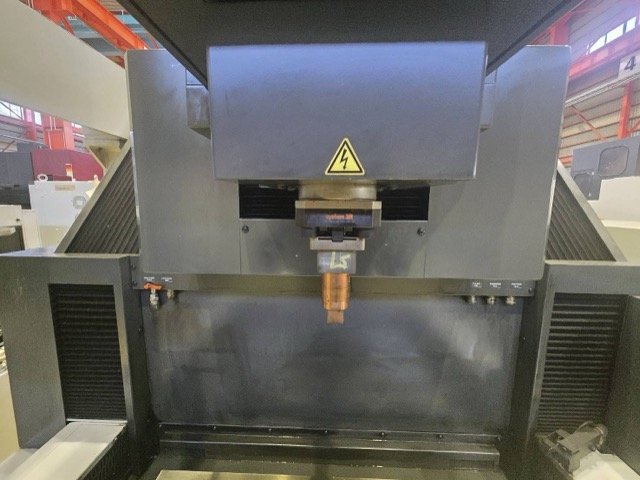 219234 NC放電加工機 三菱電機 2007 EA28VMの写真06