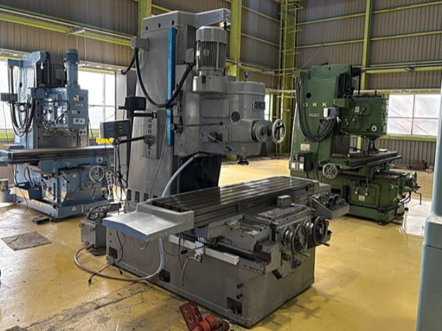 219300 立中ぐりフライス盤 山崎技研 1996 YZ-90の写真01