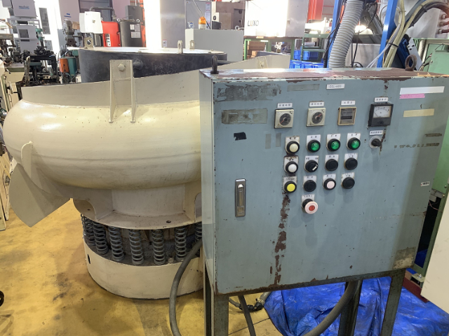 219349 振動バレル研磨機 チップトン  CCL-600の写真01