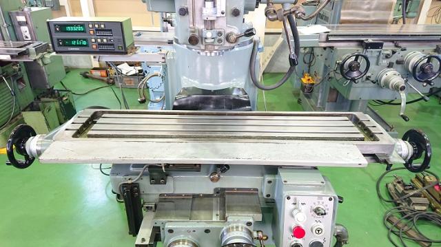 220030 ラム型フライス盤 牧野フライス 1984 KVP-55の写真5