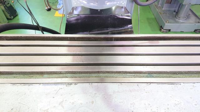 220030 ラム型フライス盤 牧野フライス 1984 KVP-55の写真6