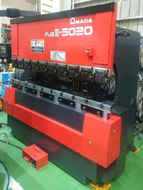 220035 プレスブレーキ アマダ 1997 FBDIII-5020FSの写真1
