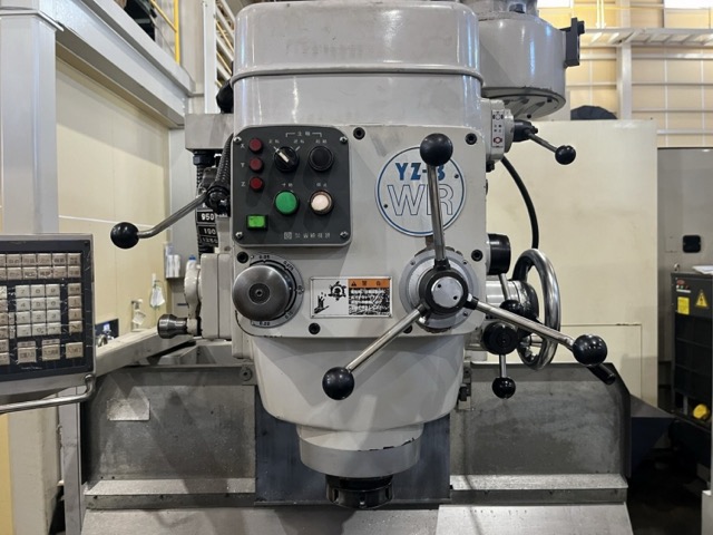 220053 NC立フライス盤 山崎技研 2001 YZ-8WRの写真3