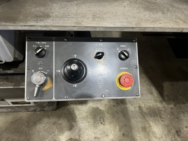 220053 NC立フライス盤 山崎技研 2001 YZ-8WRの写真6