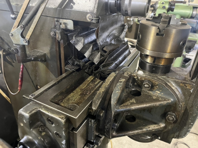 220064 万能フライス盤 理研製鋼 1983 RTM-2の写真6