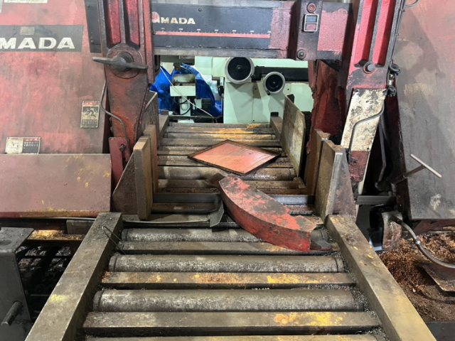 220067 バンドソー アマダ  H-550Eの写真5