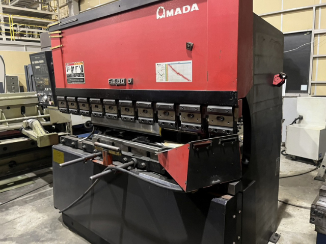 220072 プレスブレーキ アマダ 1991 FBD-8020Eの写真1