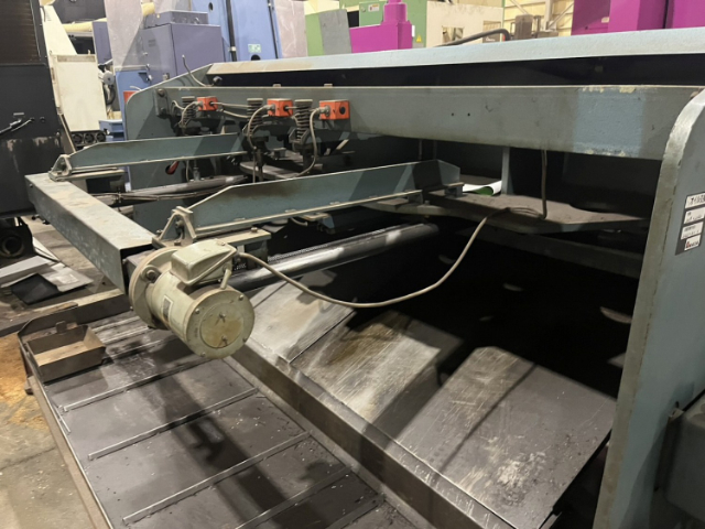 220075 メカシャーリング アマダ 1985 M-2045の写真2