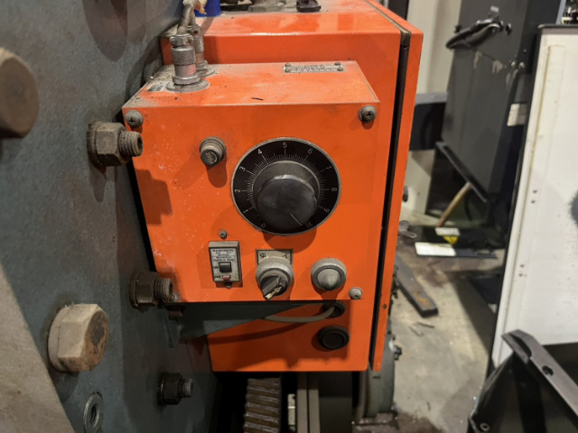 220075 メカシャーリング アマダ 1985 M-2045の写真4