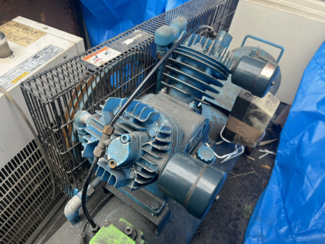 220085 レシプロコンプレッサー 明治機械 2009 GNO-3Cの写真1