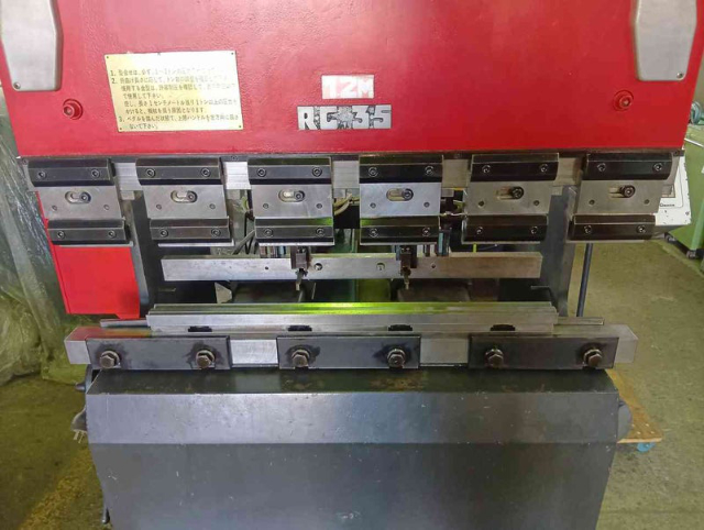 220450 プレスブレーキ アマダ 1994 RG-35Sの写真3