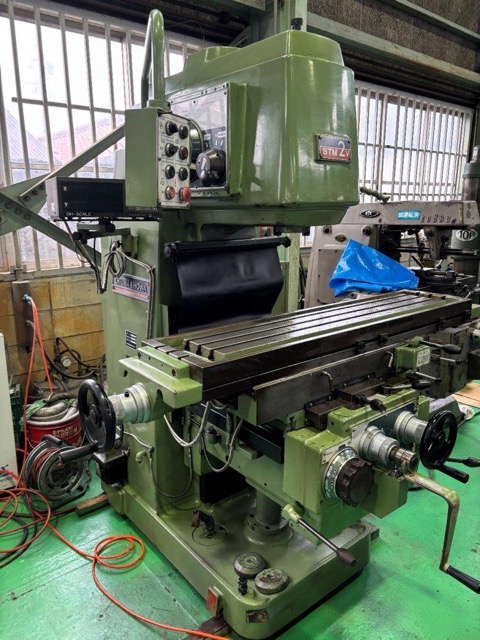 220475 立フライス盤 大隈豊和 1990 STM-2Vの写真1