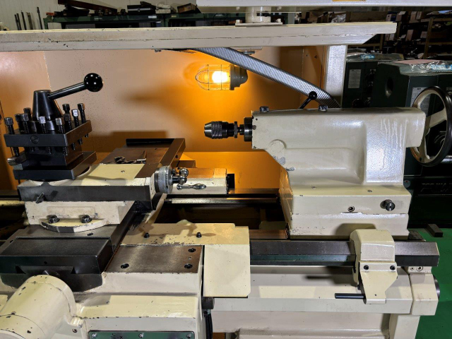 220476 フラット型NC旋盤 テクノワシノ 2005 C3の写真7