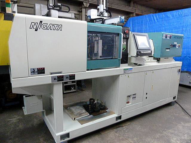 220487 射出成形機 新潟鉄工 2000 MD30S-IIIの写真2