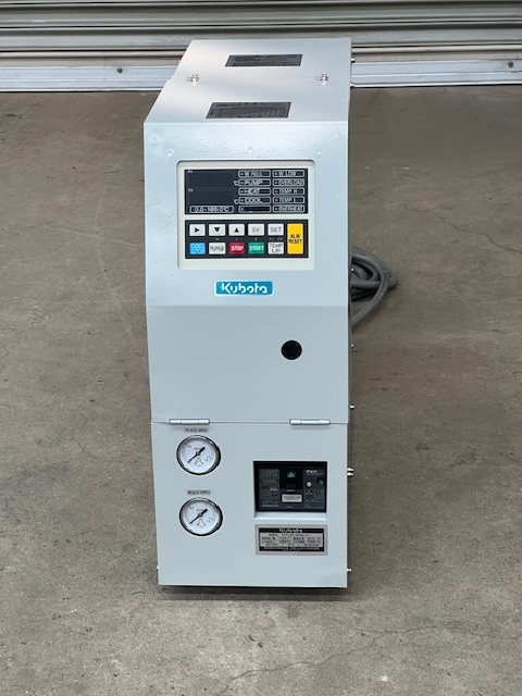 220501 金型温調機 KUBOTA 2005 STP-3H404Cの写真1