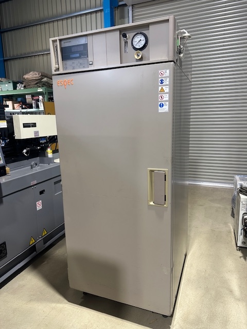 220504 箱型乾燥機 ESPEC 2015 PVH-232の写真1