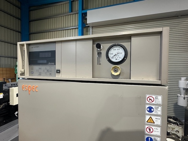 220504 箱型乾燥機 ESPEC 2015 PVH-232の写真5