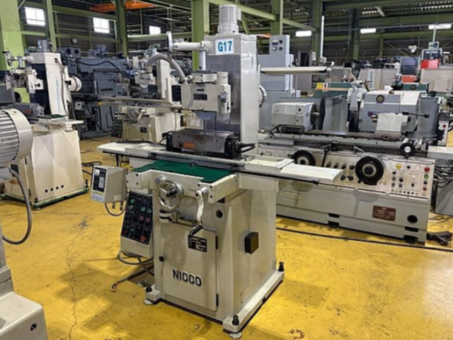 221133 成形研削盤 日興機械 2011 F-515の写真1