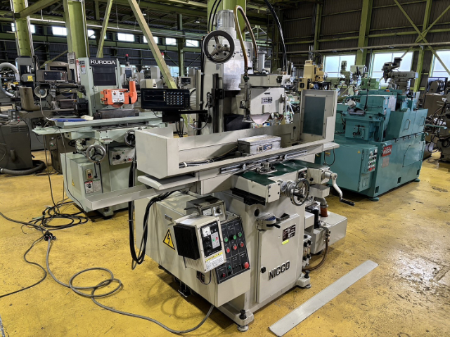 221153 平面研削盤 ニッコー 2008 F-515Hの写真2