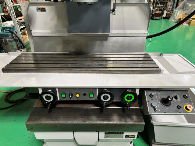 221183 NC立フライス盤 山崎技研 2007 YZ-8WRの写真3