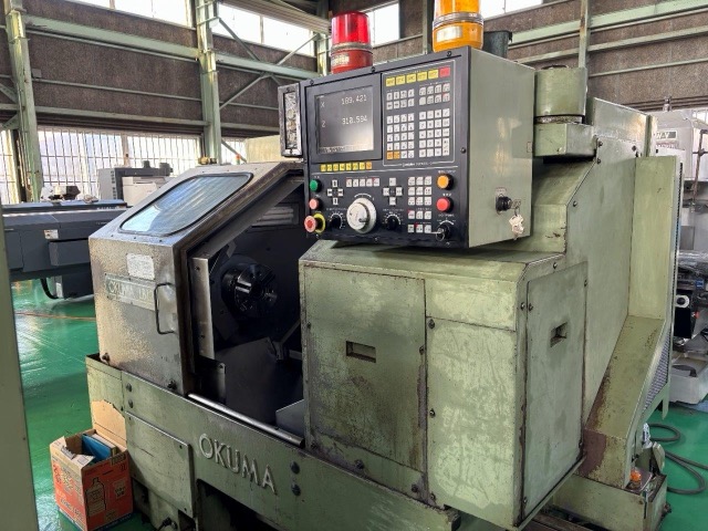 221185 NC旋盤 オークマ 1989 LB12の写真1