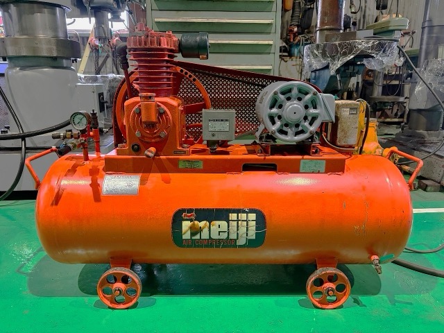 221189 レシプロコンプレッサー 明治機械 1981 H-2の写真1