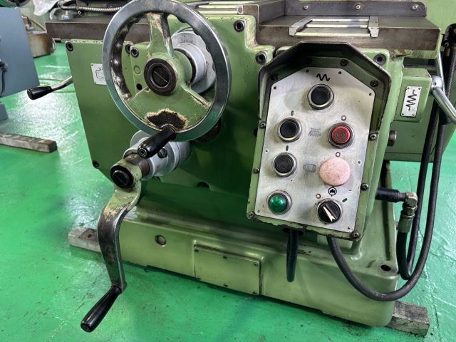 221220 立フライス盤 大阪機工 1983 MH-3Vの写真8